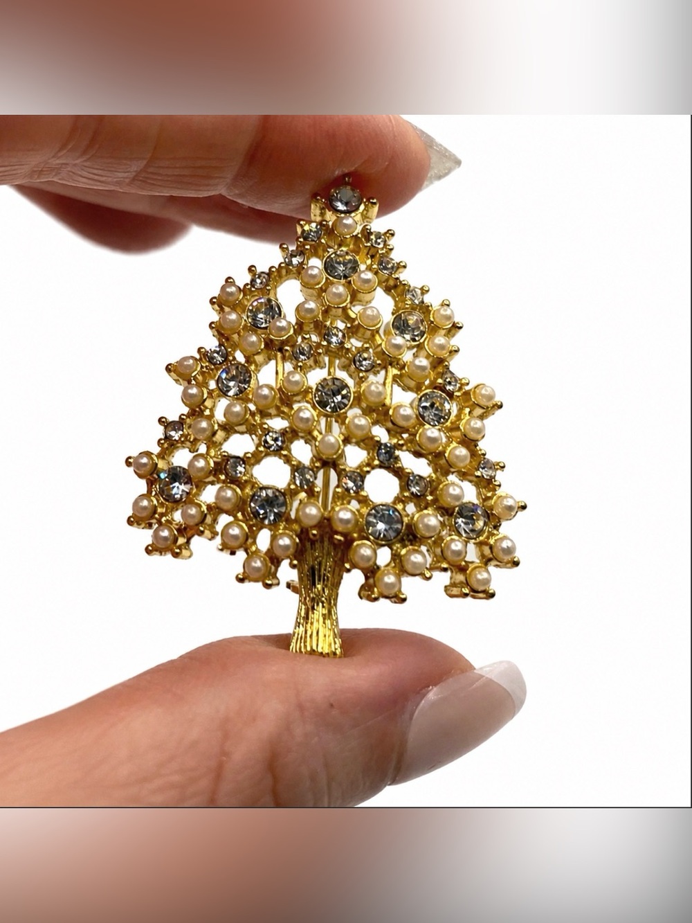 Eisenberg Ice Faceted Glass Gems Faux Pearl Tree Brooch